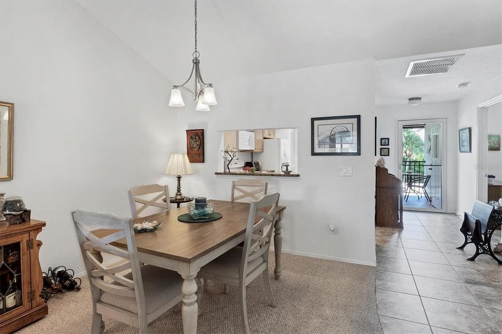 504 PINE HOLLOW CIRCLE 504 photo 17