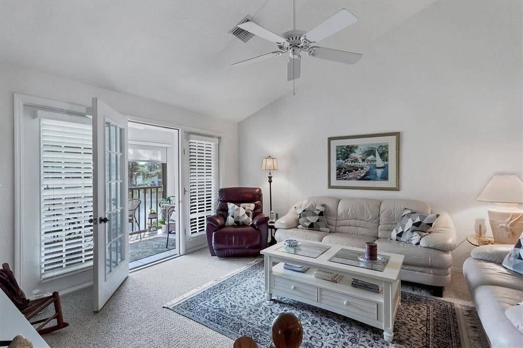 504 PINE HOLLOW CIRCLE 504 photo 11