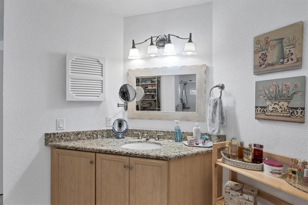 504 PINE HOLLOW CIRCLE 504 photo 25