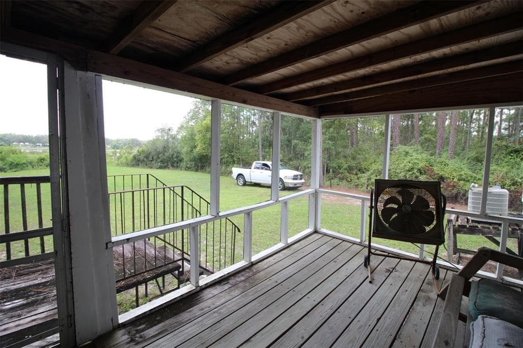 205 SUSAN STREET photo 3