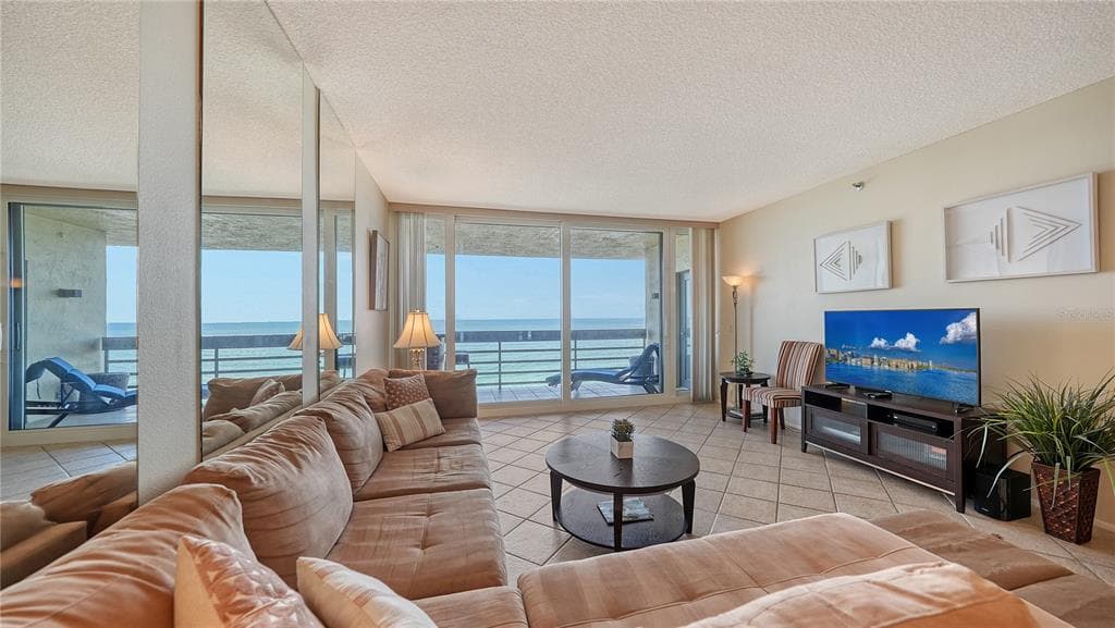 1055 GULF OF MEXICO DRIVE 504 photo 12