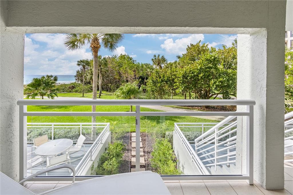 240 SANDS POINT ROAD 4102 photo 19