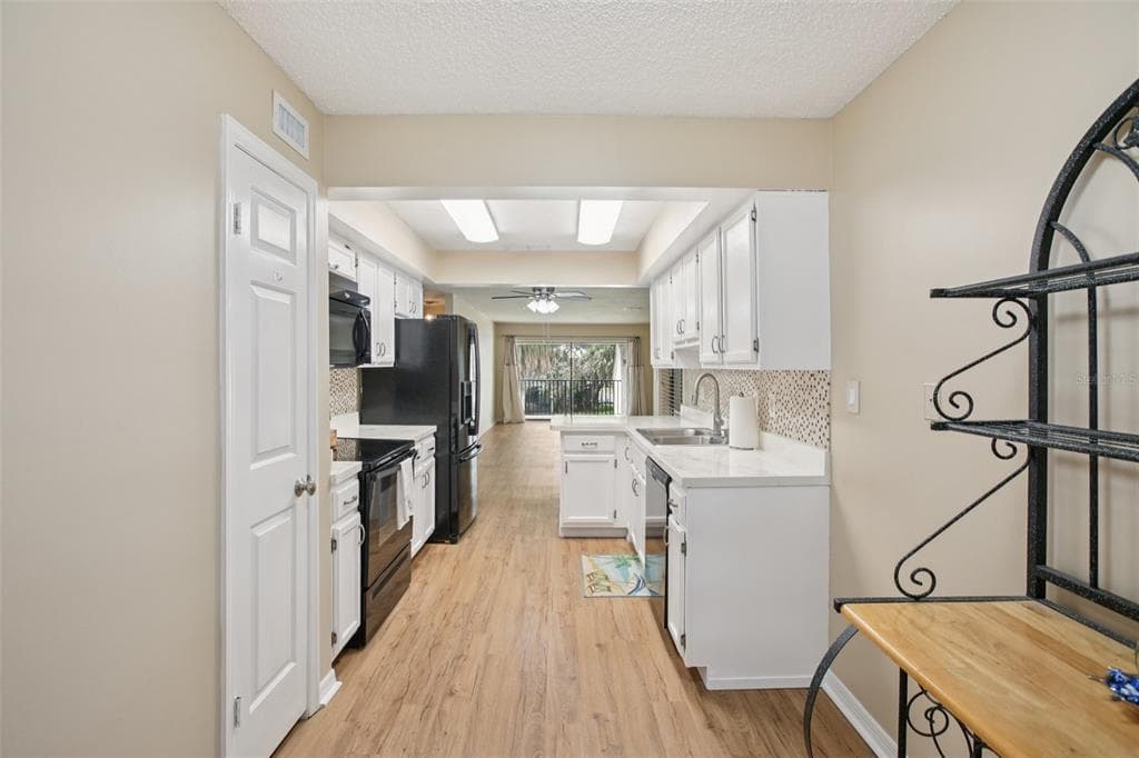 7300 SUNSHINE SKYWAY LANE S 202 photo 6