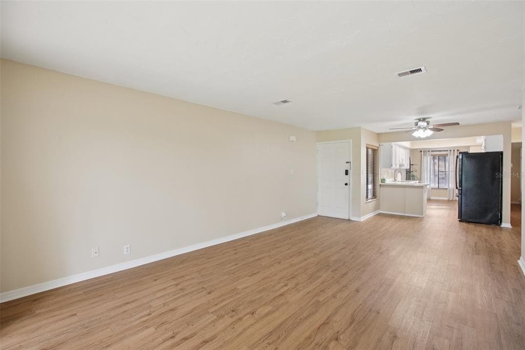 7300 SUNSHINE SKYWAY LANE S 202 photo 12