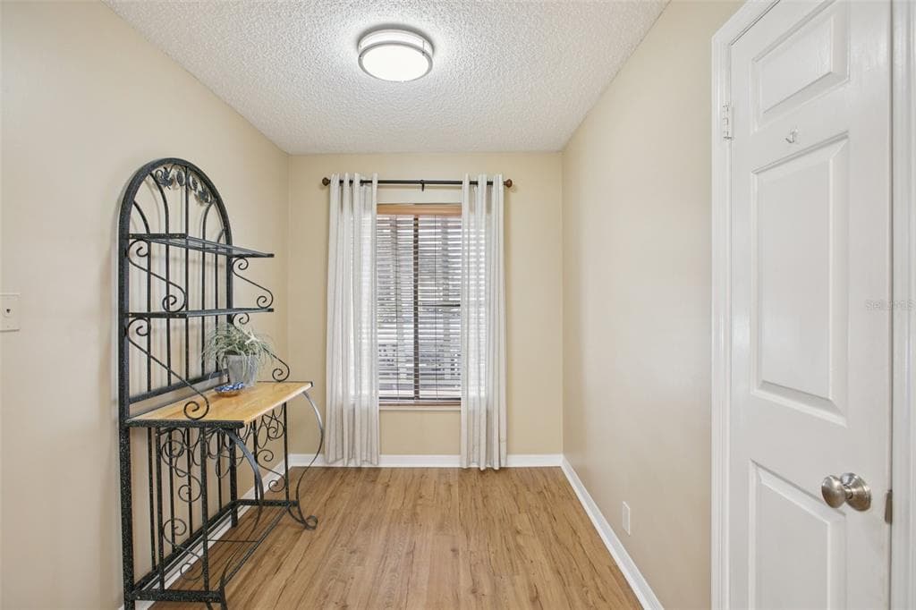 7300 SUNSHINE SKYWAY LANE S 202 photo 7
