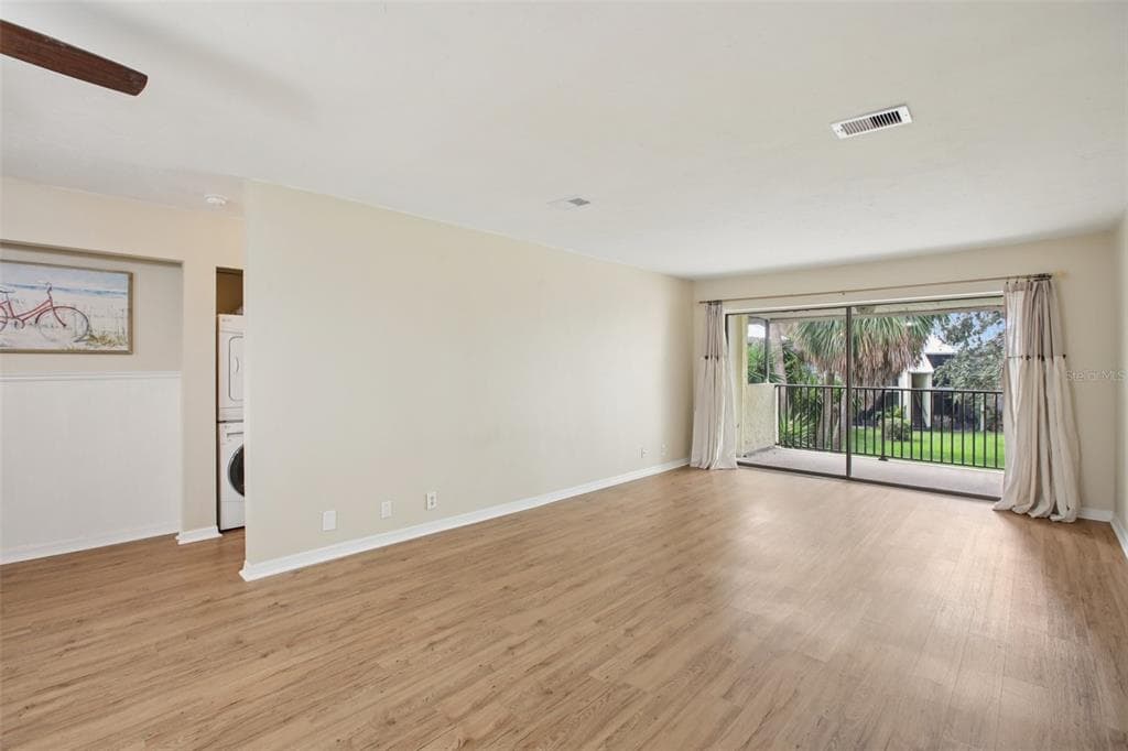 7300 SUNSHINE SKYWAY LANE S 202 photo 14