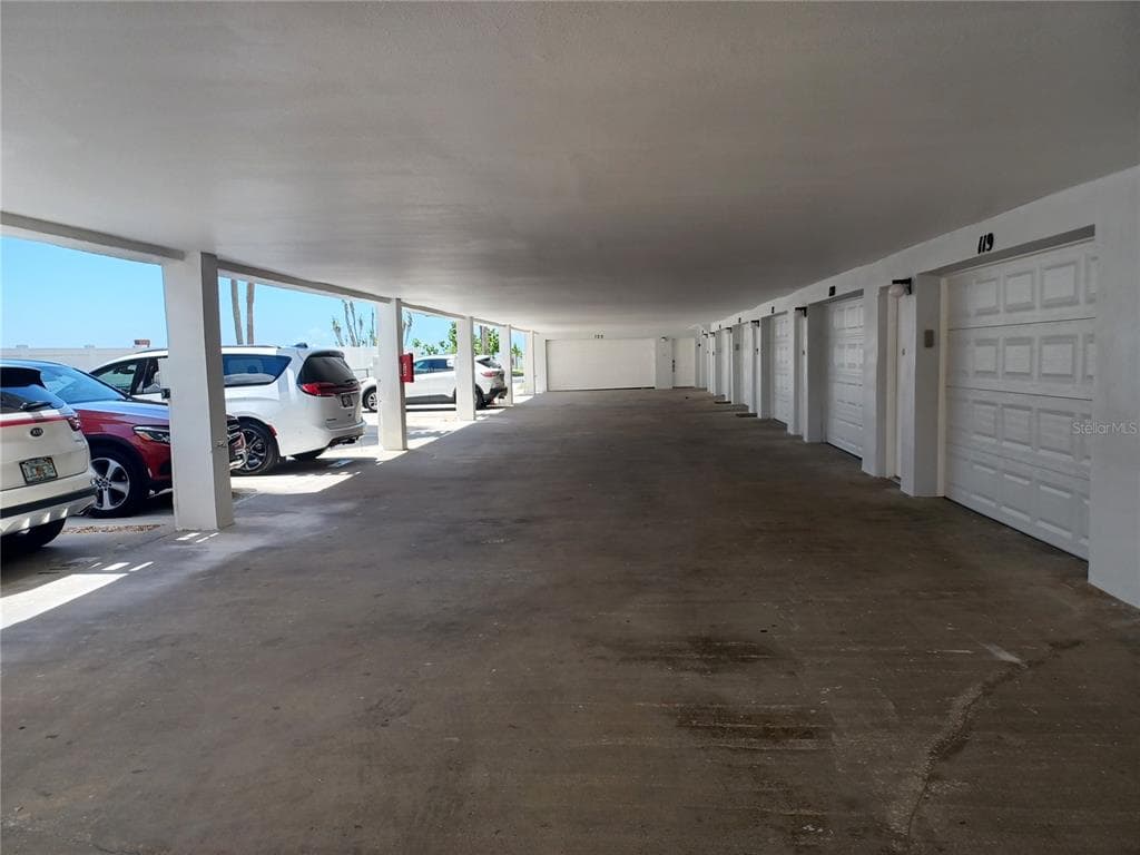 17960 GULF BOULEVARD 118 photo 2