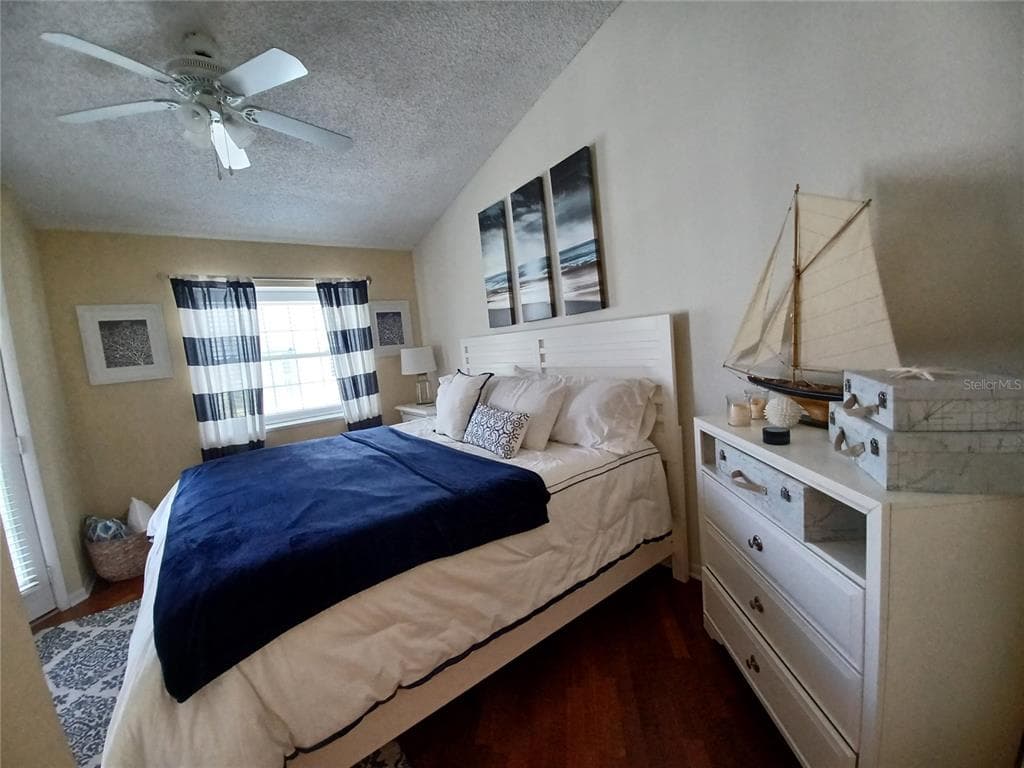 17960 GULF BOULEVARD 118 photo 18