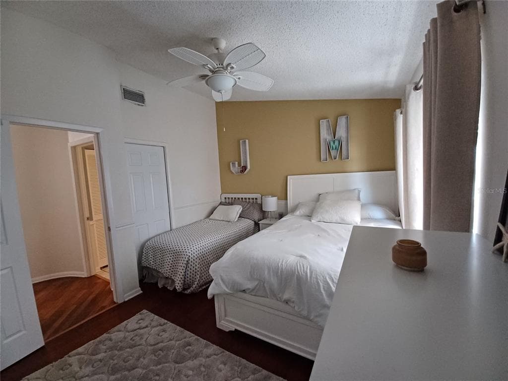17960 GULF BOULEVARD 118 photo 25