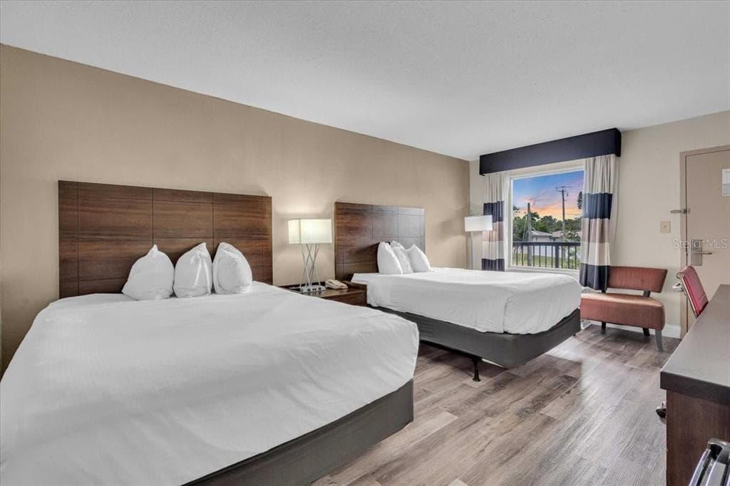 7150 N TAMIAMI TRAIL #S615 5
