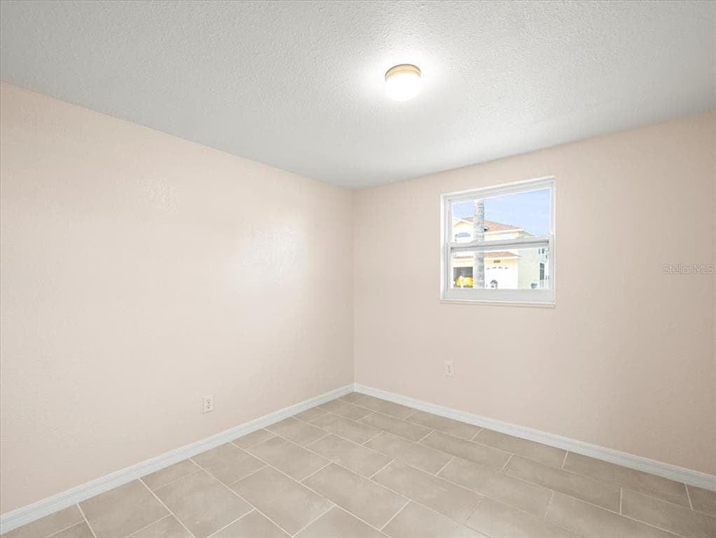 3408 CRAPE MYRTLE DRIVE photo 22