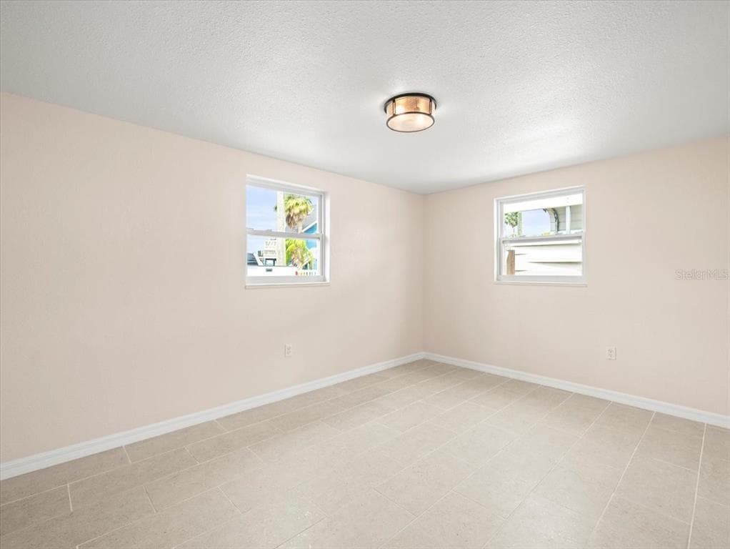 3408 CRAPE MYRTLE DRIVE photo 24