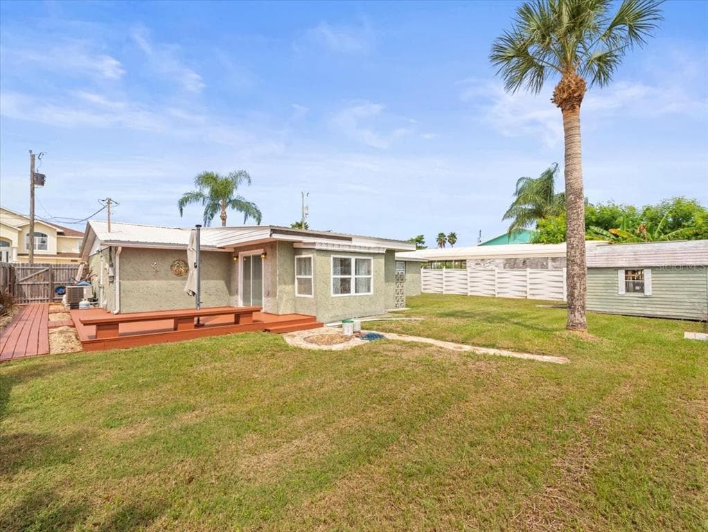 3408 CRAPE MYRTLE DRIVE photo 4
