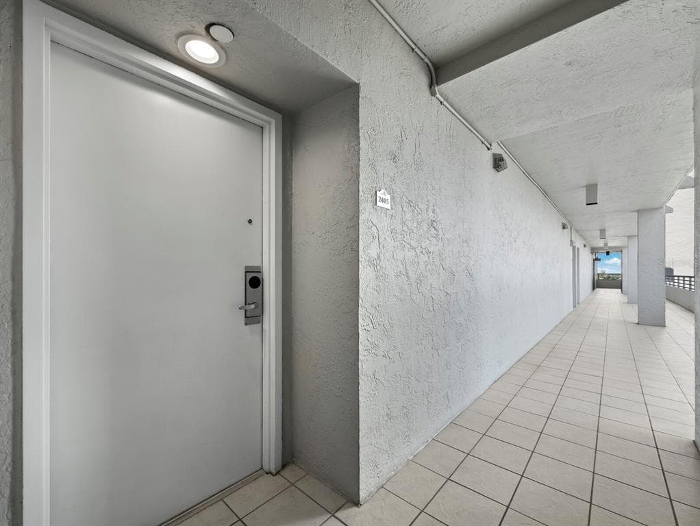 210 SANDS POINT ROAD 2405 photo 4