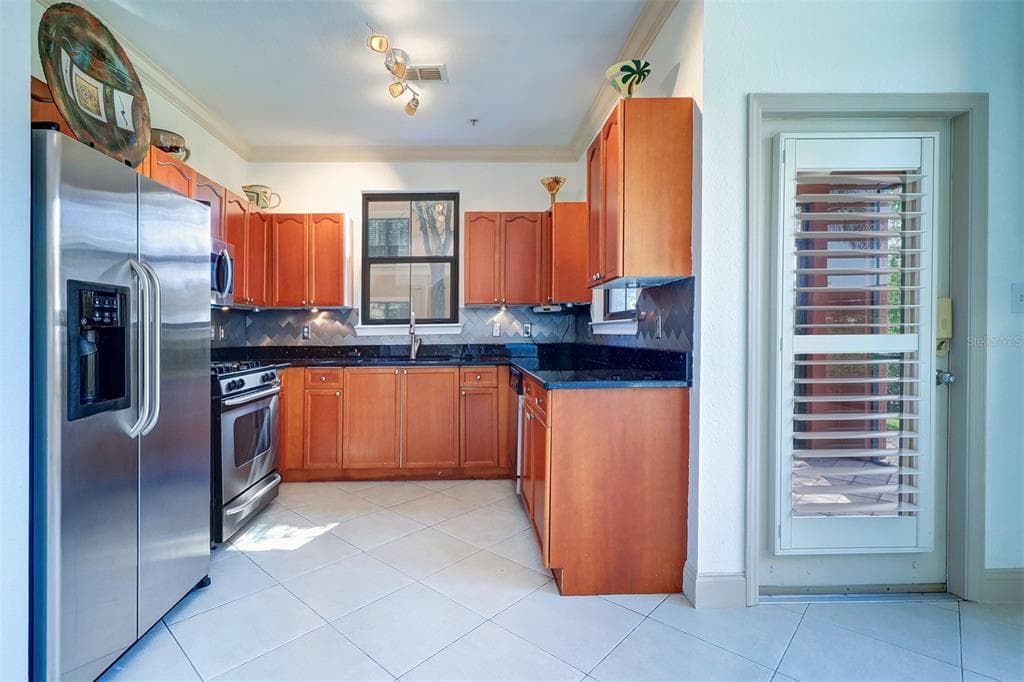 2757 VIA CIPRIANI 1114A photo 17