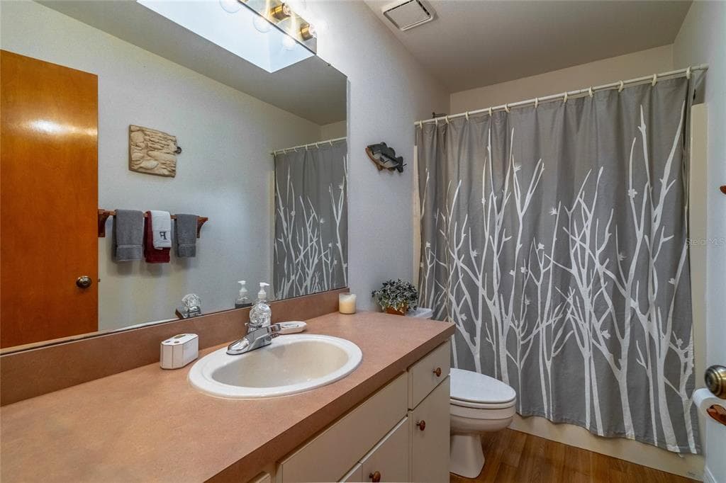 121 N LAKE GEORGE DRIVE photo 22