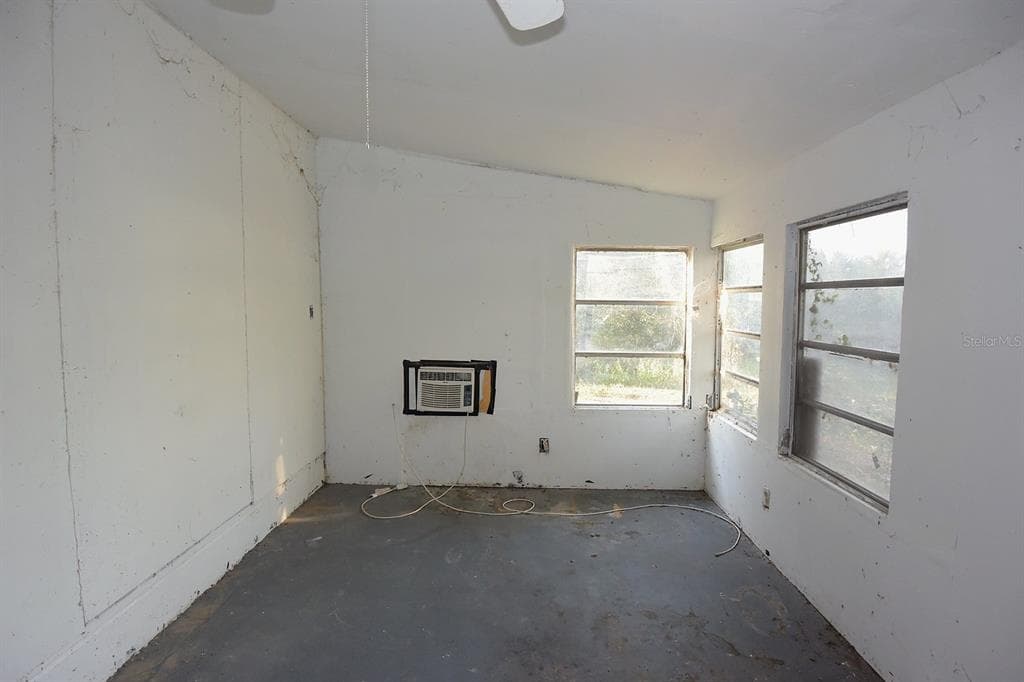 7610 ANNA AVENUE photo 24