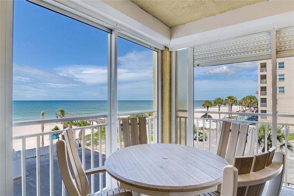 17450 GULF BOULEVARD 206 photo 3