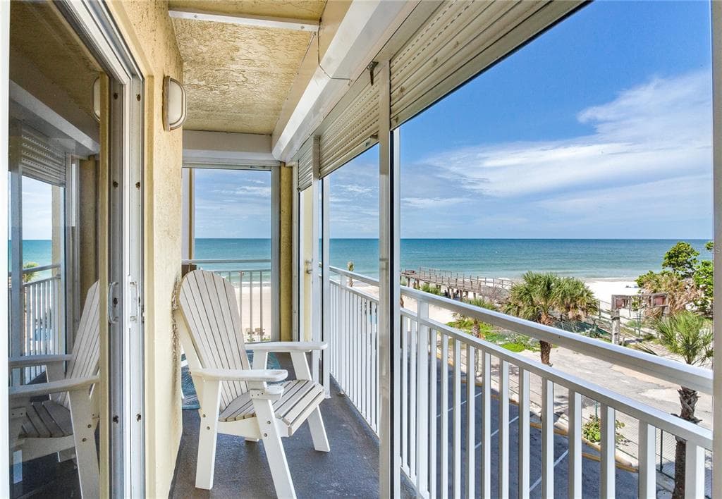 17450 GULF BOULEVARD 206 photo 18