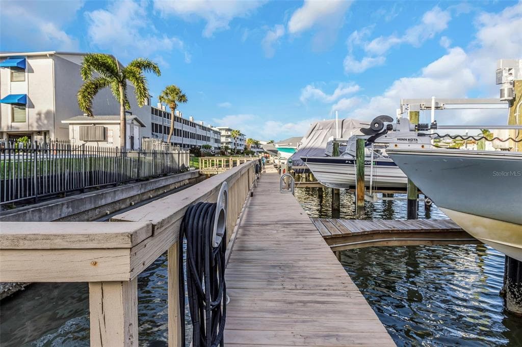 745 PINELLAS BAYWAY S #207 5