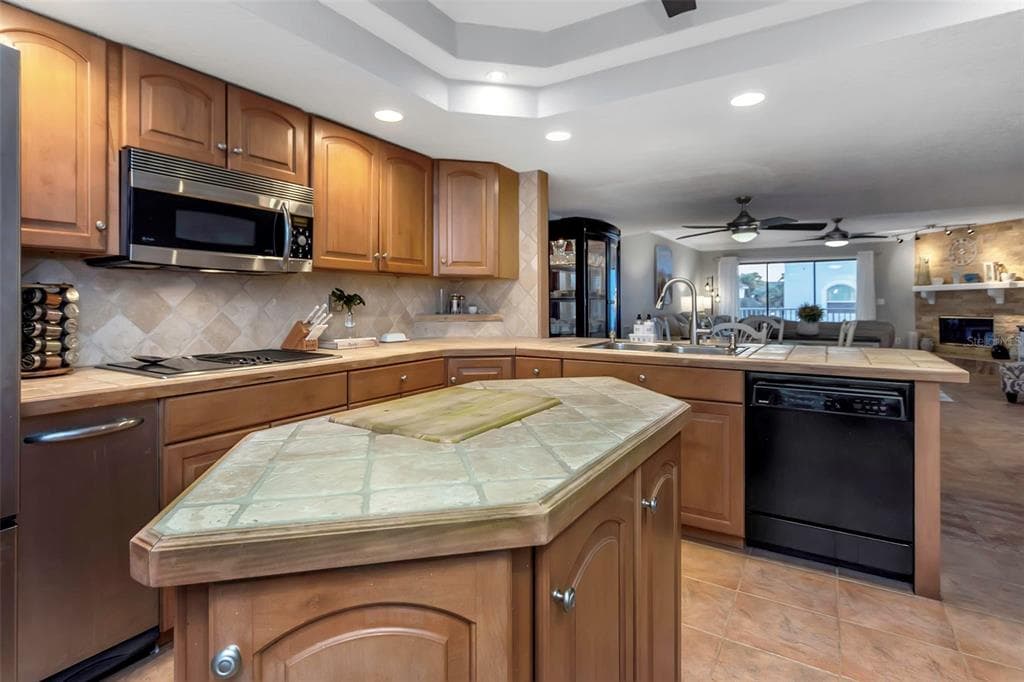 745 PINELLAS BAYWAY S 207 photo 18