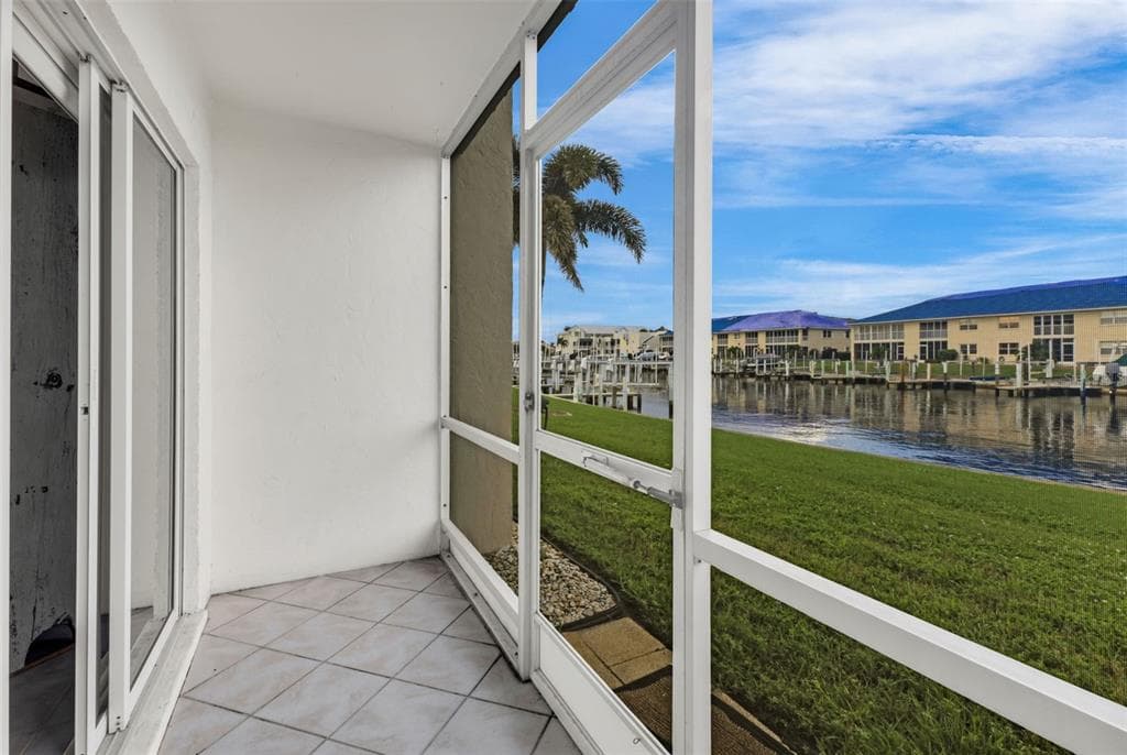 311 GARVIN STREET 205A photo 23
