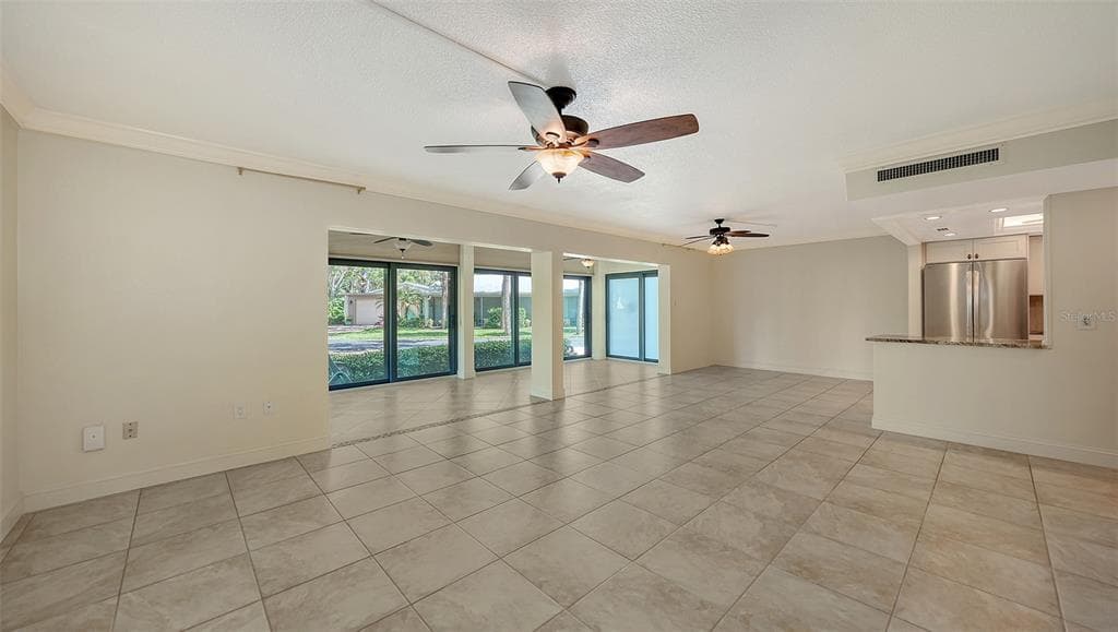 225 HOURGLASS WAY 103 photo 12