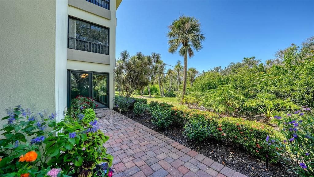 225 HOURGLASS WAY 103 photo 22