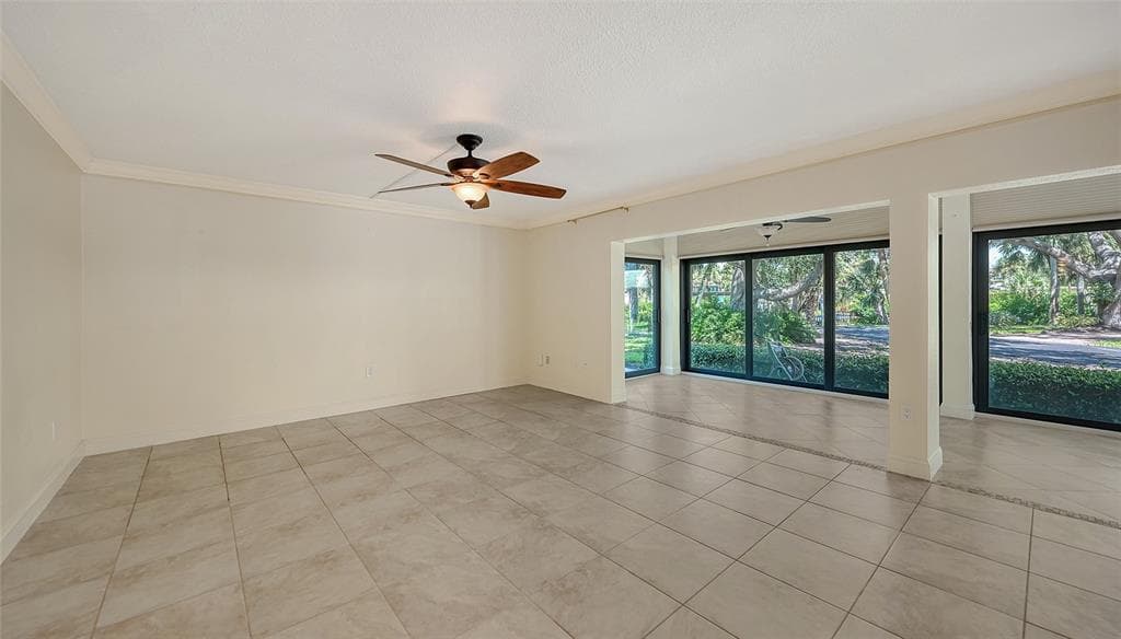 225 HOURGLASS WAY 103 photo 9