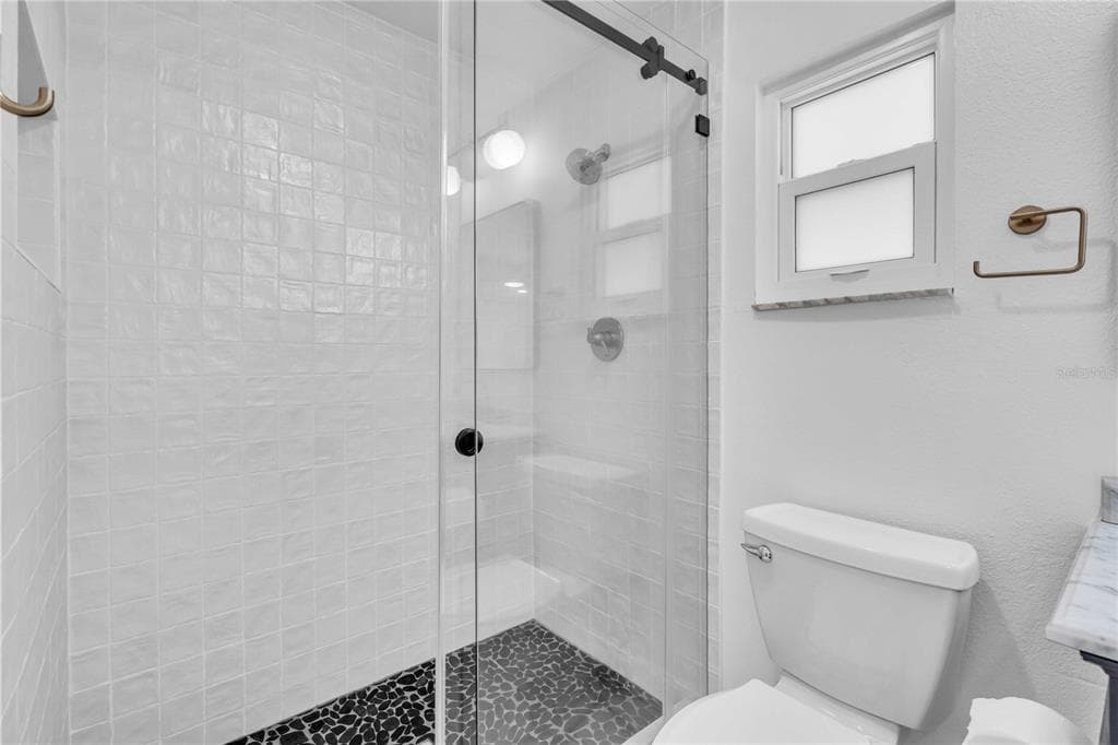 349 BAHIA VISTA DRIVE photo 18