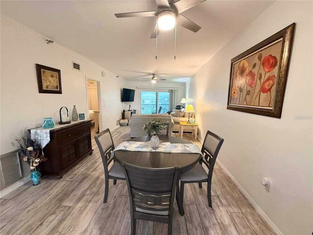 1480 GULF BOULEVARD 304 photo 12