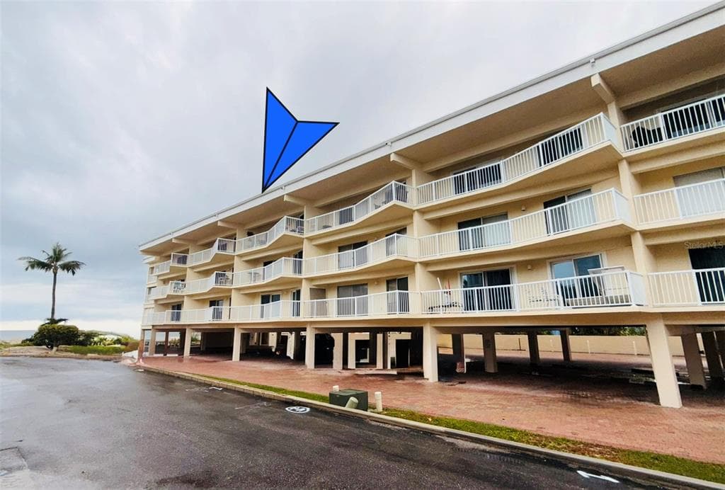 1480 GULF BOULEVARD 304 photo 4