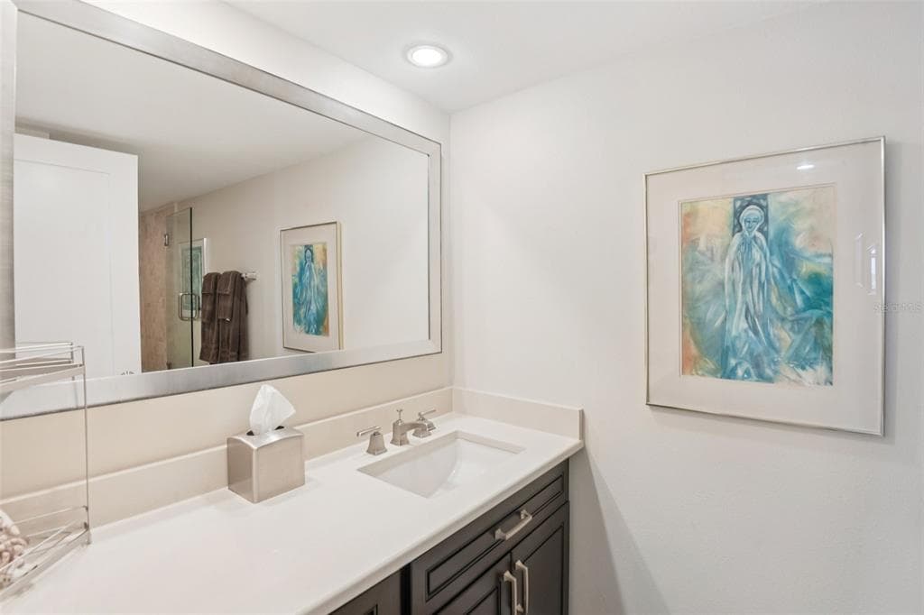 500 TREASURE ISLAND CAUSEWAY 711 photo 24