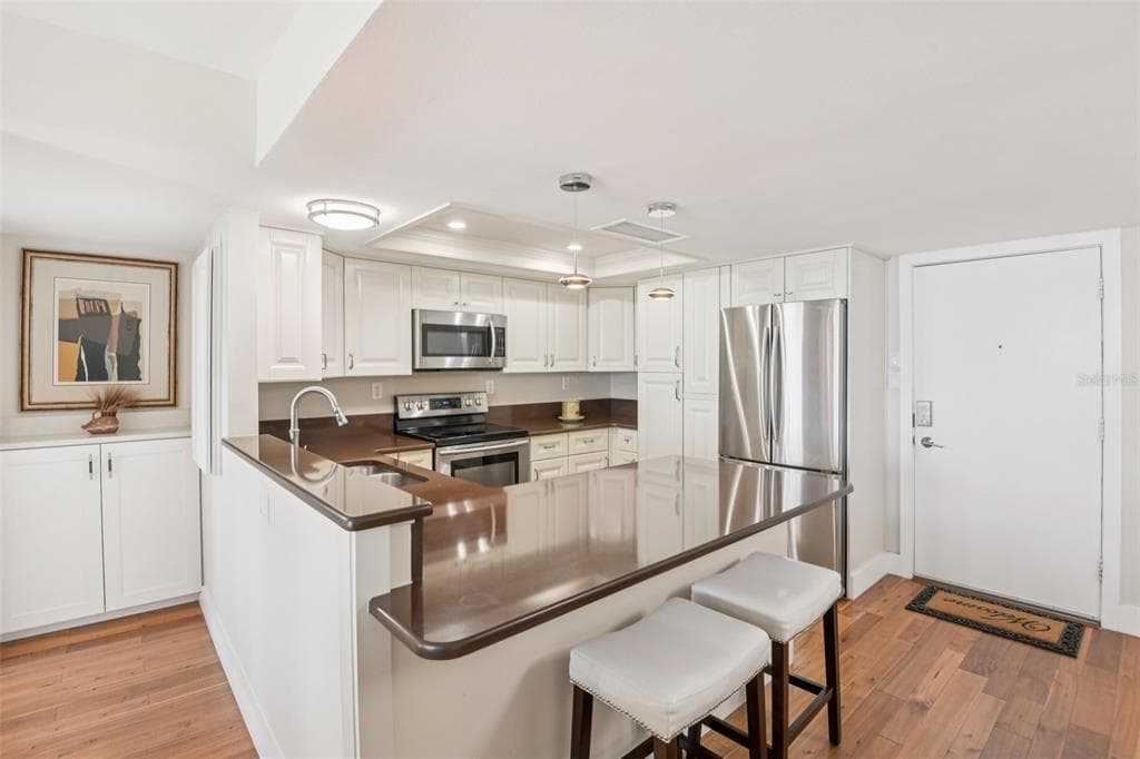 500 TREASURE ISLAND CAUSEWAY 711 photo 11