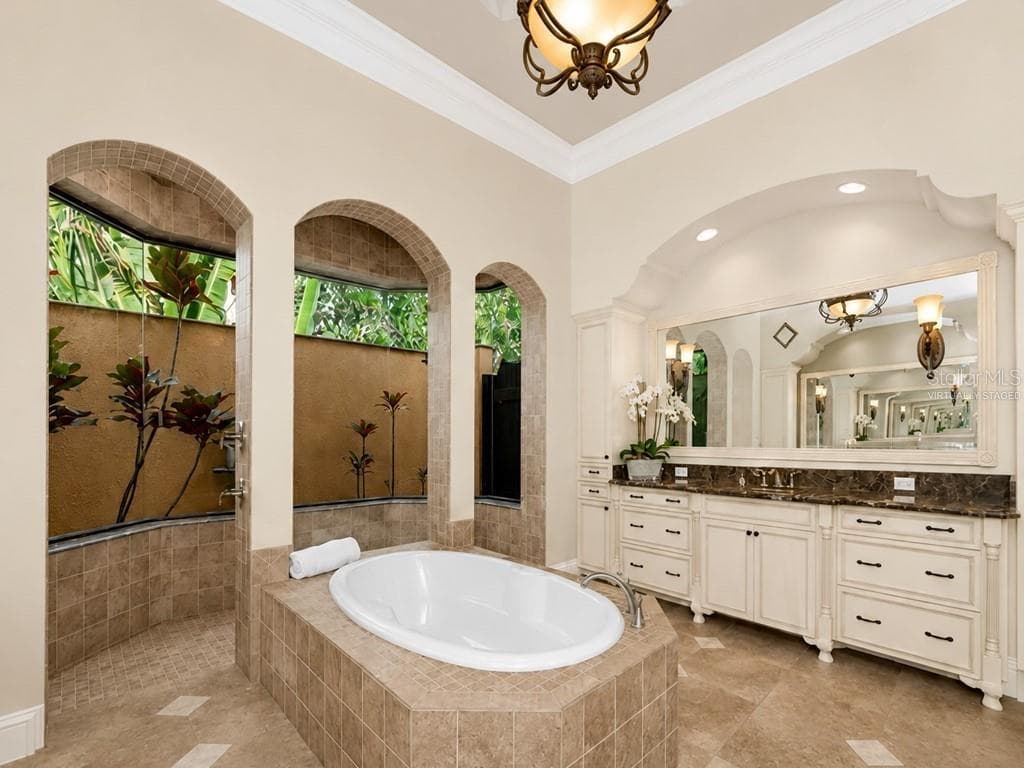 8305 FARINGTON COURT photo 7