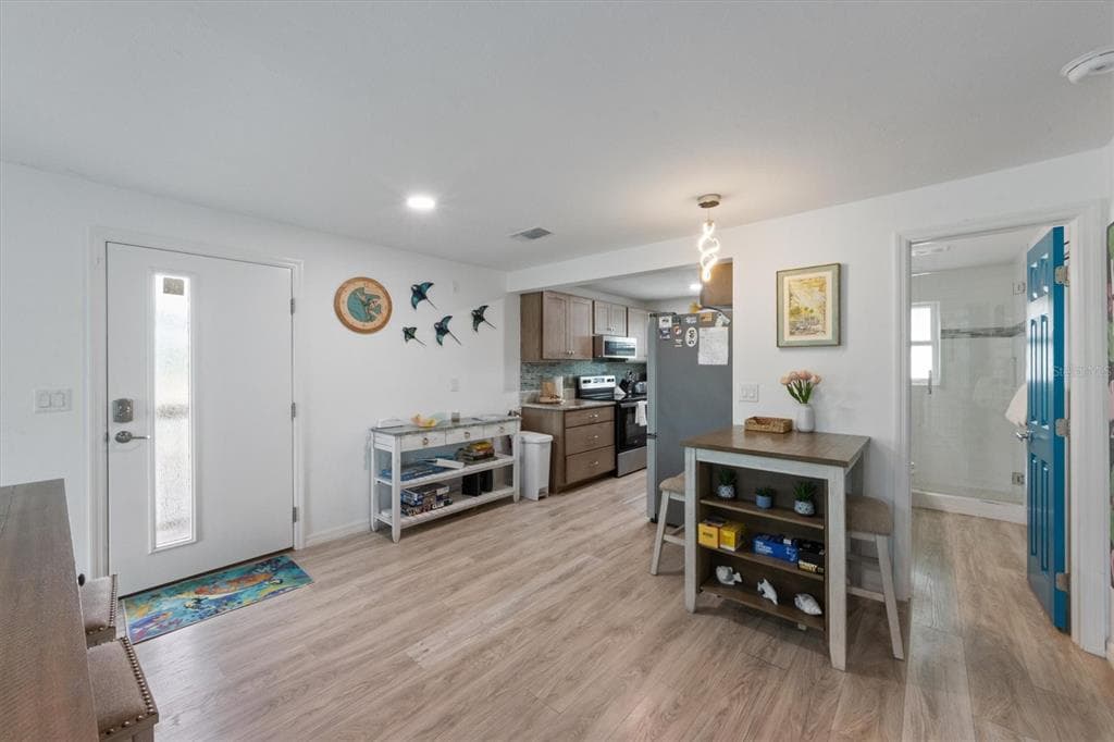 6808 PALM DRIVE B photo 5