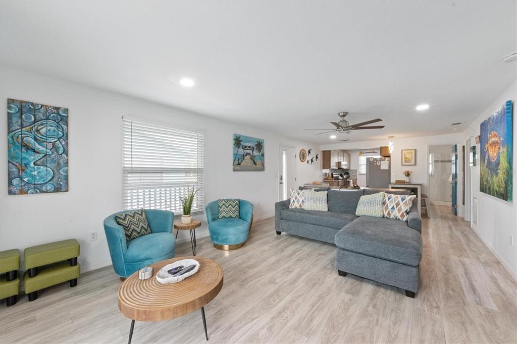 6808 PALM DRIVE B photo 10