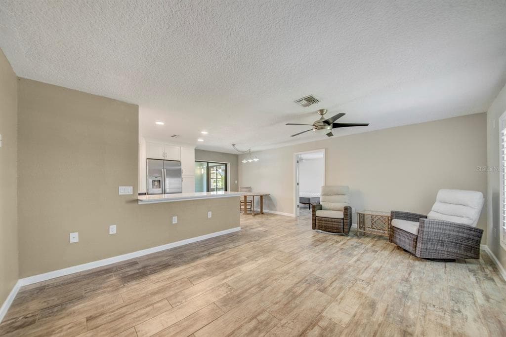 4266 DELEON DRIVE photo 5