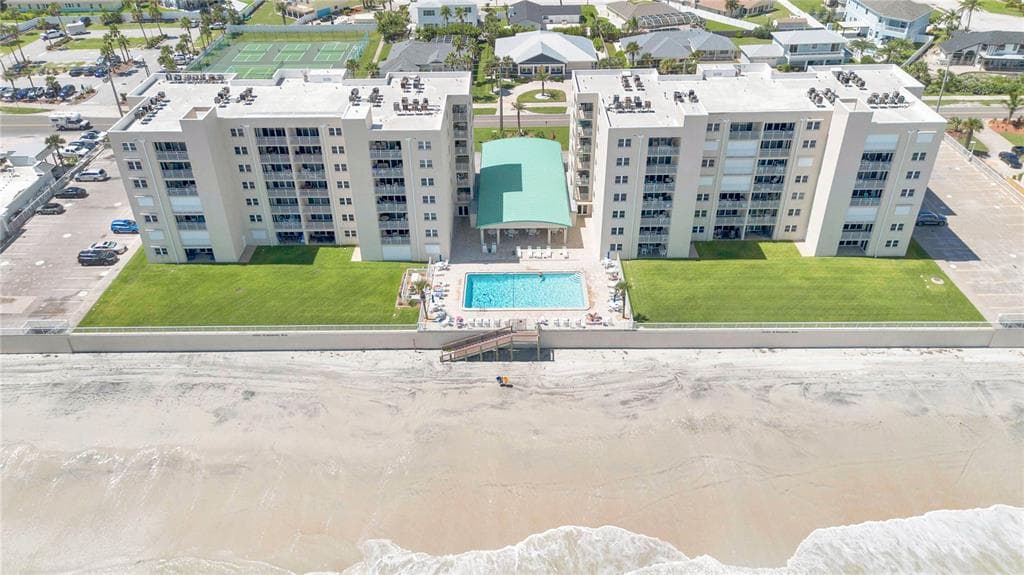 4505 S ATLANTIC AVENUE 305 photo 3