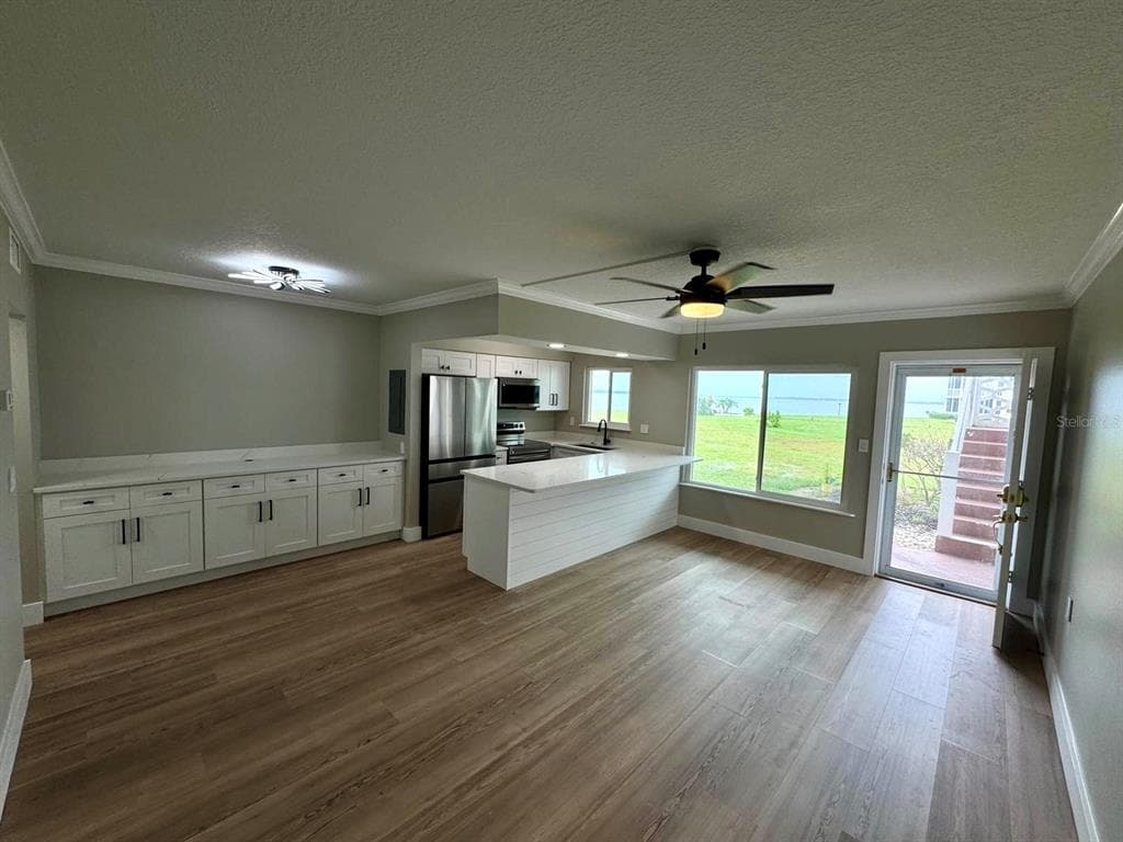 767 JOHN RINGLING BOULEVARD 2 photo 3