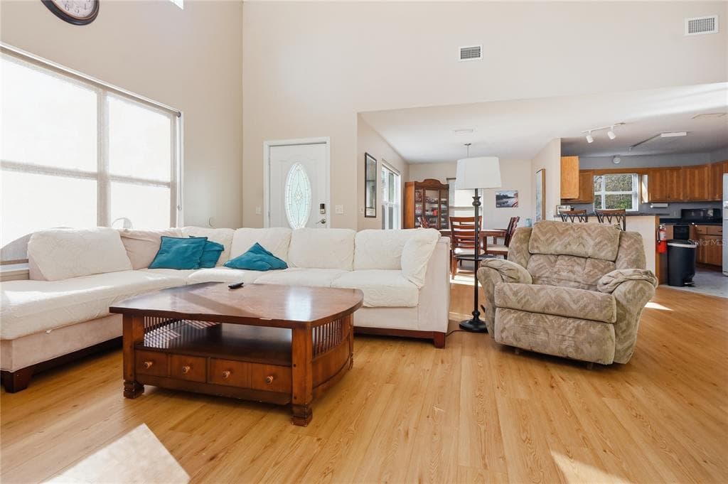22205 N COUNTY ROAD 349 photo 10