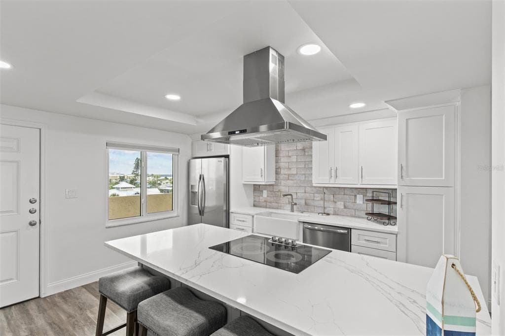14950 GULF BOULEVARD 503 photo 4