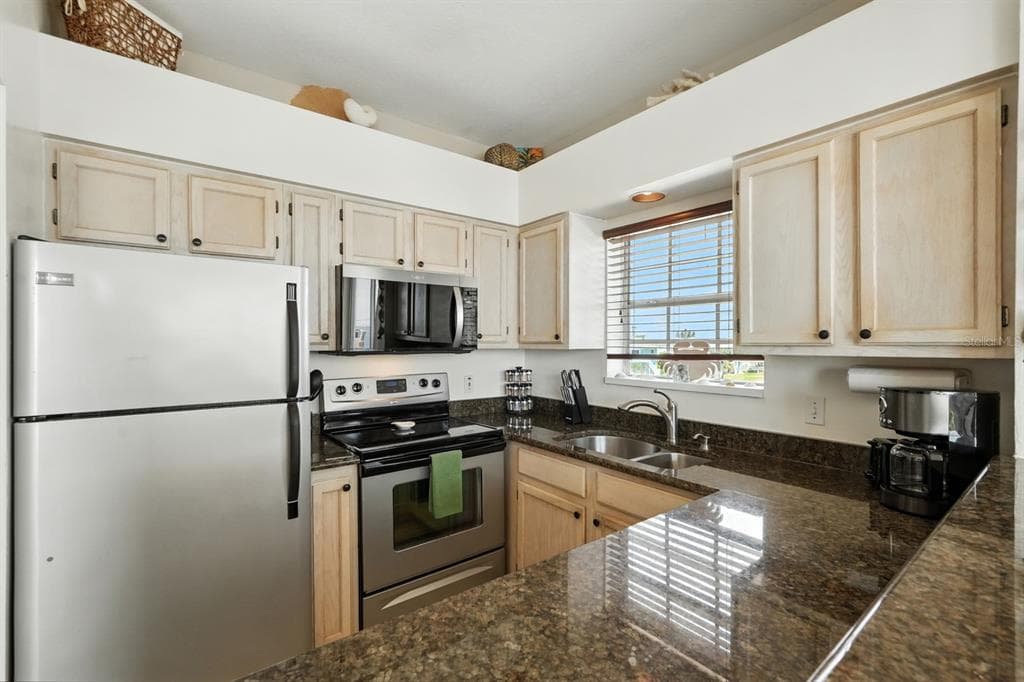 6612 S ATLANTIC AVENUE 101 photo 5
