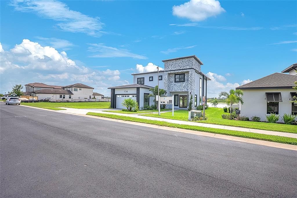 156 CALADIUM AVENUE 4