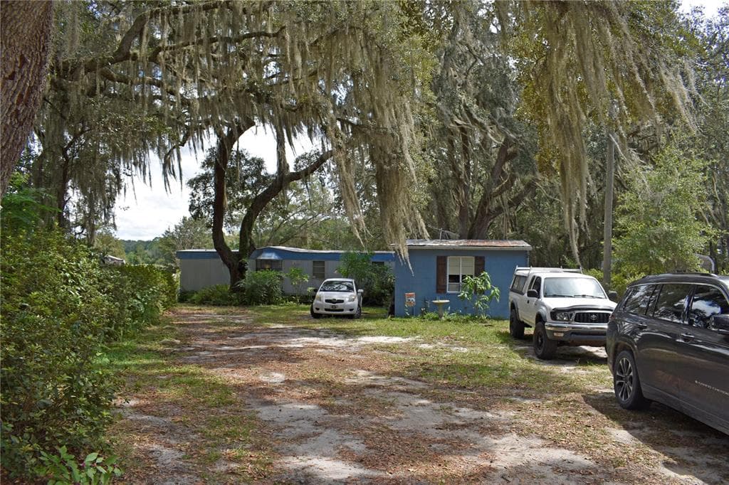 148 SWAN LAKE DRIVE photo 3