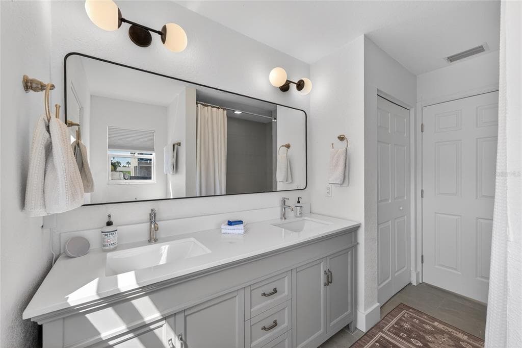 4091 13TH WAY NE photo 18
