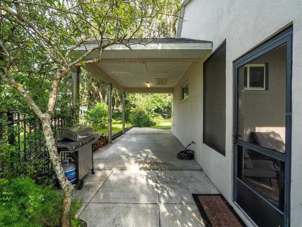 25212 E HIGHWAY 316 photo 11