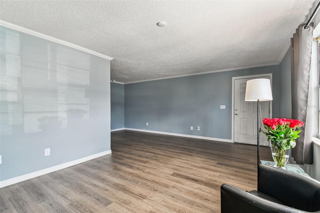 9115 TUDOR DRIVE E106 photo 13