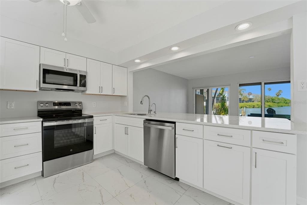 833 E GULF BOULEVARD 103 photo 7