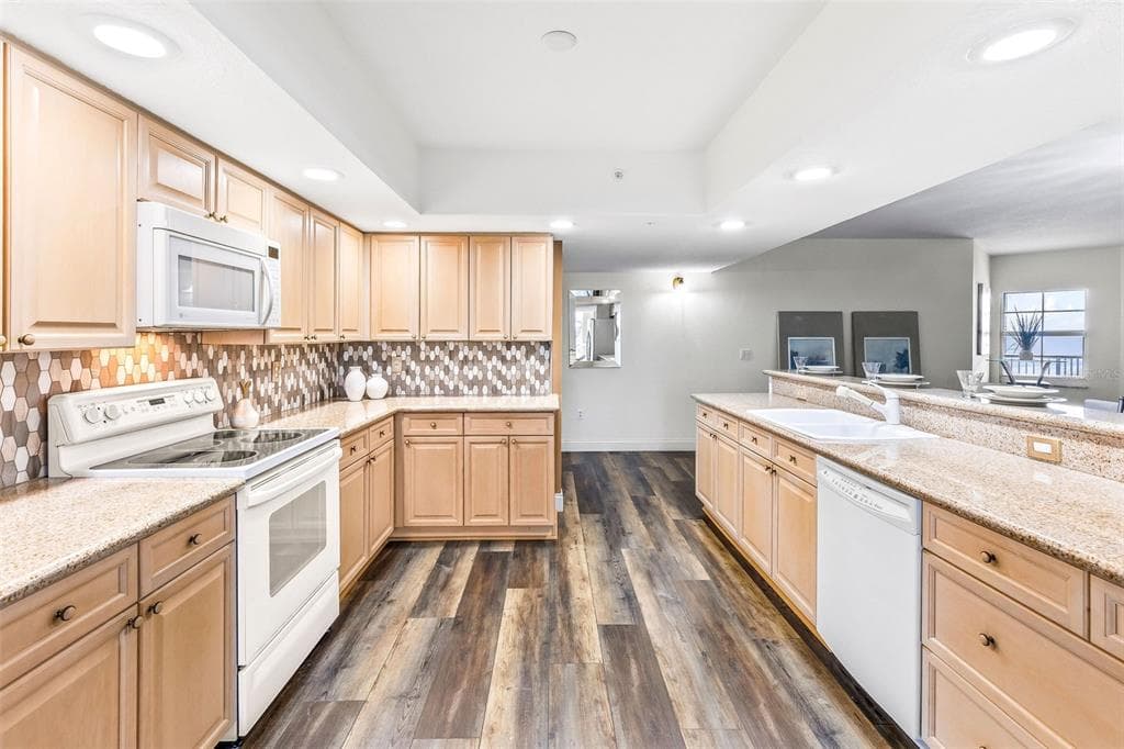 3145 S ATLANTIC AVENUE 405 photo 23